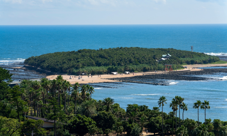 PULAU KUCING DI NEGERI SAKURA